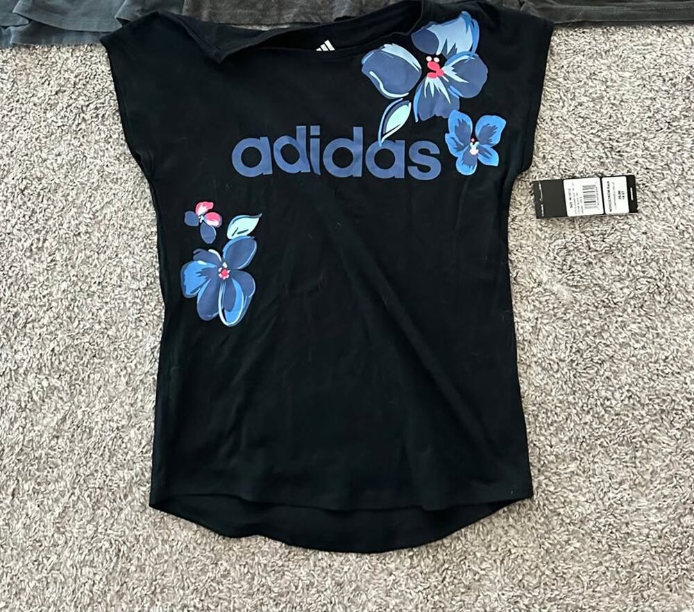 NWT Adidas Girls Size Medium T-Shirt